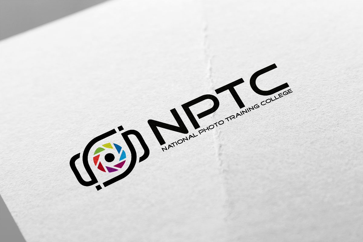 Logo Design by abstraxt for La Lente Photography | Design #16094143