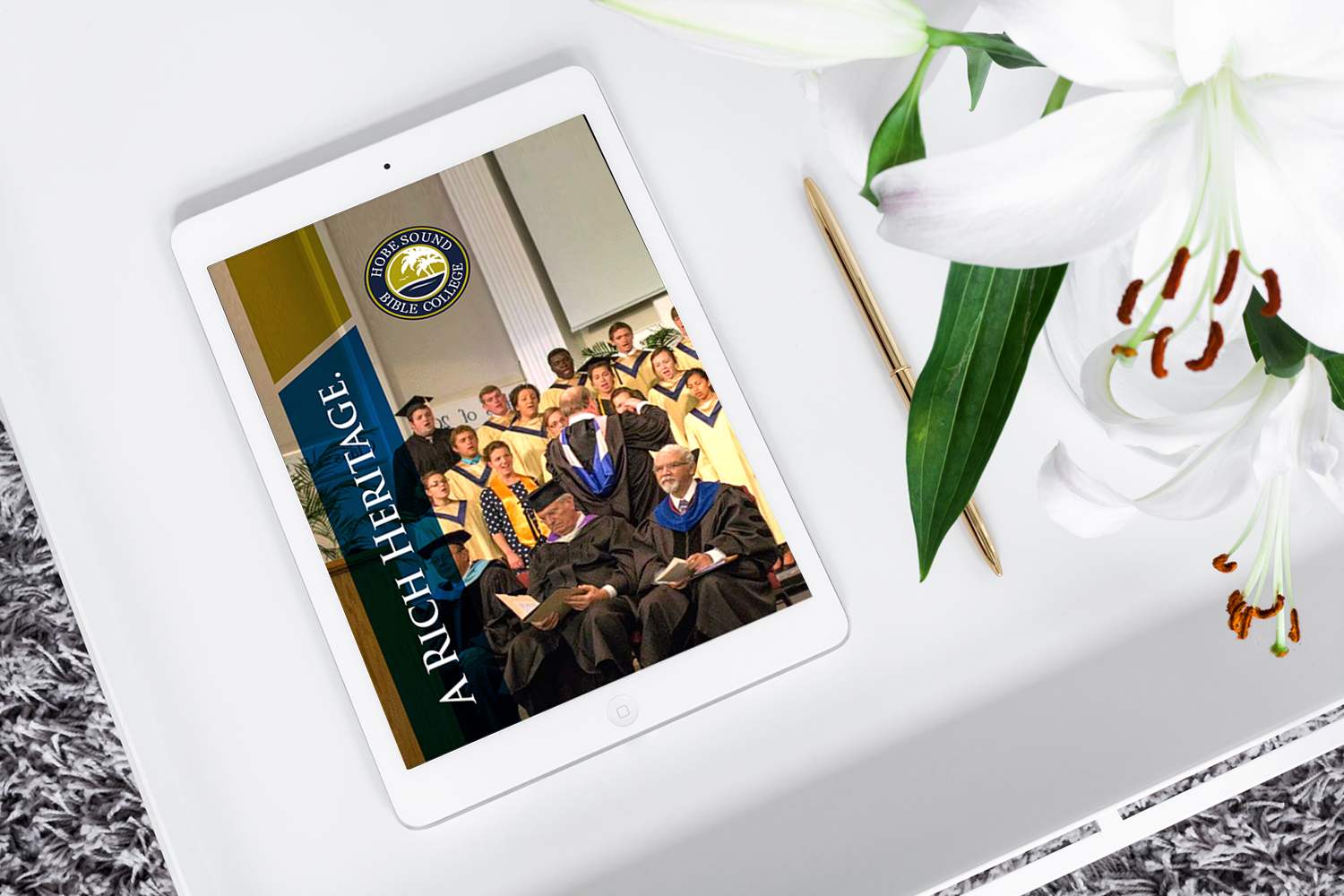Design de Brochure par ecorokerz pour HOBE SOUND BIBLE COLLEGE | Design #16385694