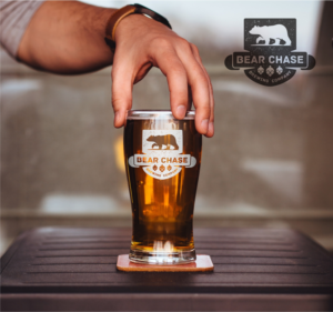 Bear Chase Brewing Company, Or Bear Chase, or BCBC Bear Chase Brew, Or, Bear Chase Brewing Co.  | Design de Logo par aquabomb26