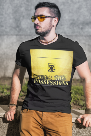 Diseño de Camiseta por diana popescu para Fearless & Far Adventure Travel Inc. | Diseño #16657453