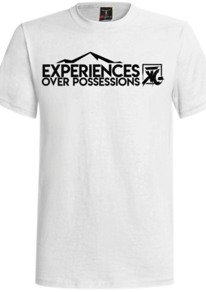 Adventure Travel Lifestyle T-shirt Design | T-Shirt-Design von Estratosphera