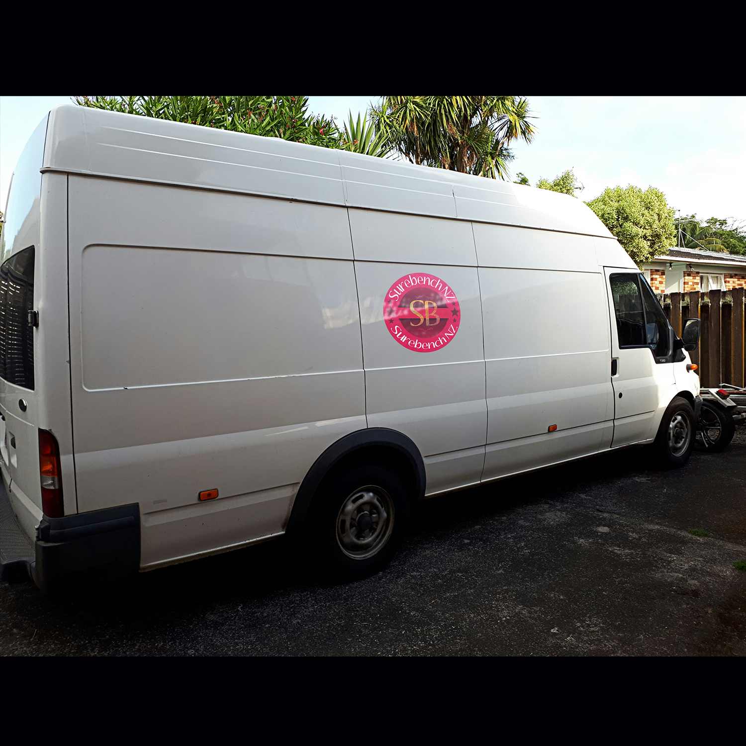 Diseño de Logo por Pixel ART Studio para Surebench  | Diseño #17385529