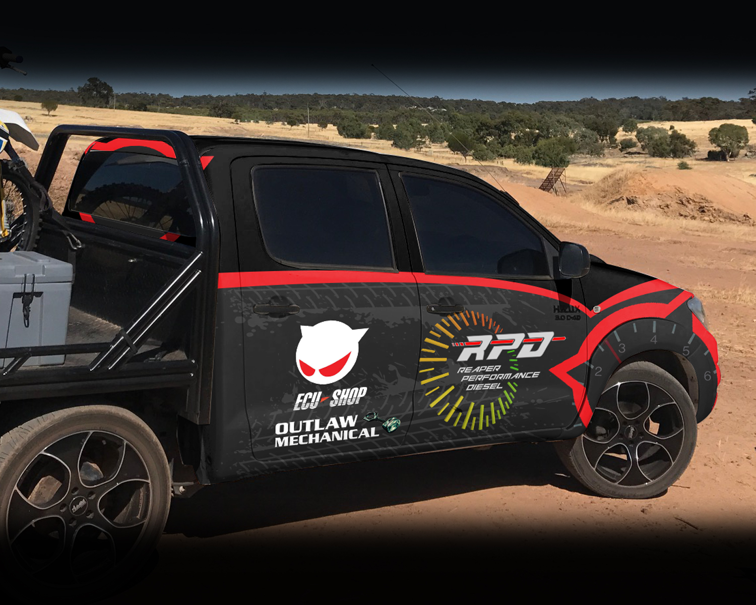 Design de Covering de Véhicule par RubelRir pour Outlaw Mechanical | Design #17557023