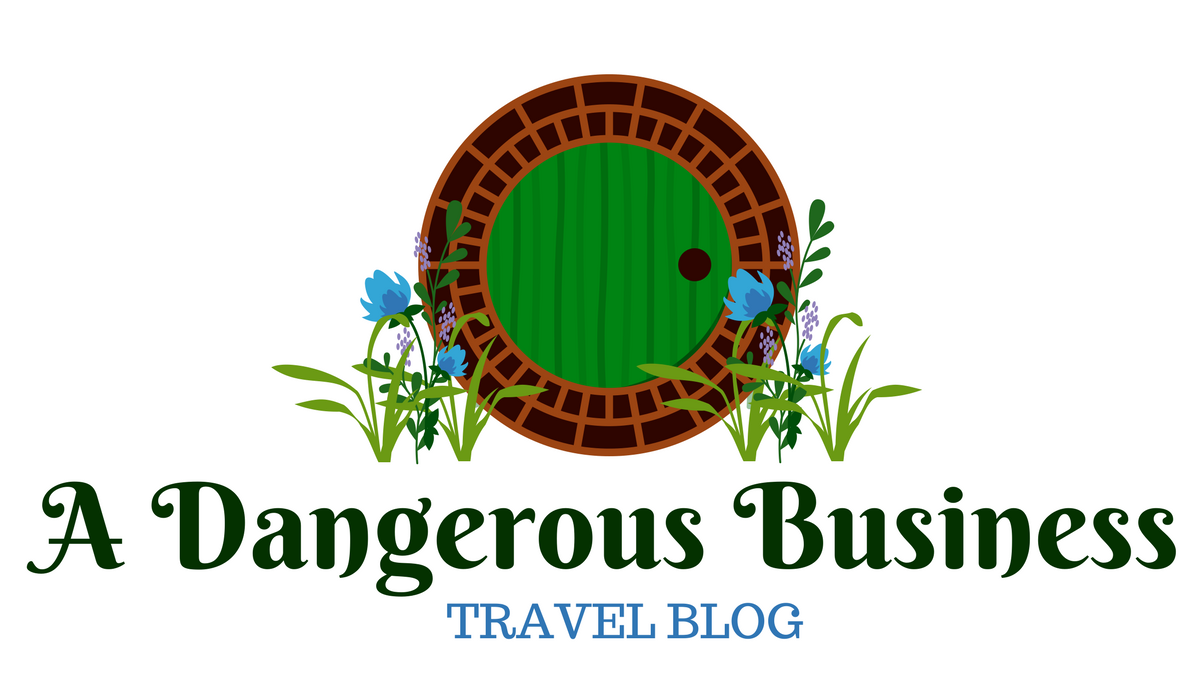 Diseño de Logo por nedwards321 para A Dangerous Business Travel Blog | Diseño #17467997