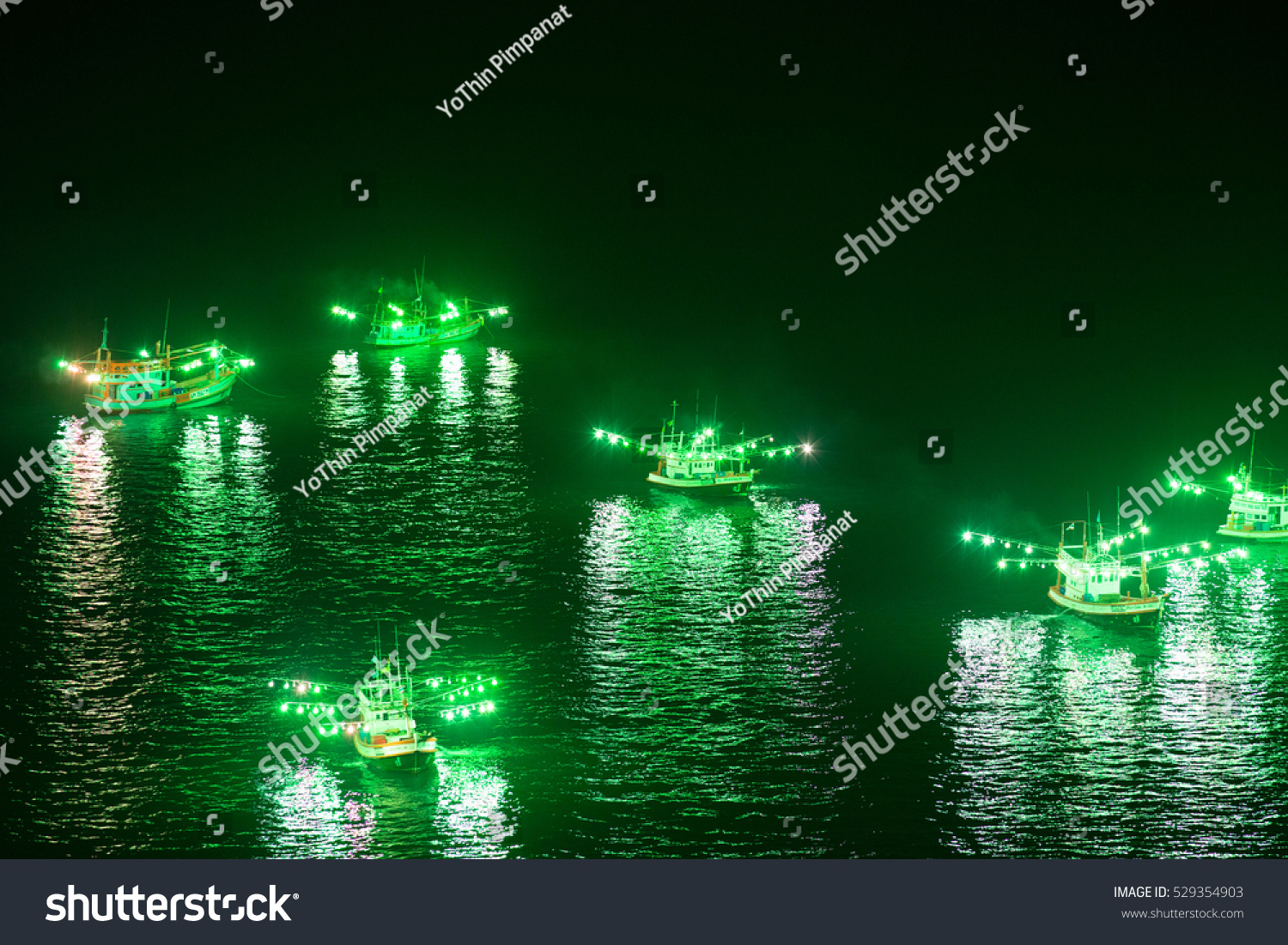 Diseño de Stand de Feria por Maestroto para Fishing Lights LLC | Diseño #17532075