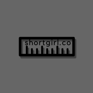Design de Logo par Hilal Tepeyurt pour SHORTGIRL.CO | Design : #17656220