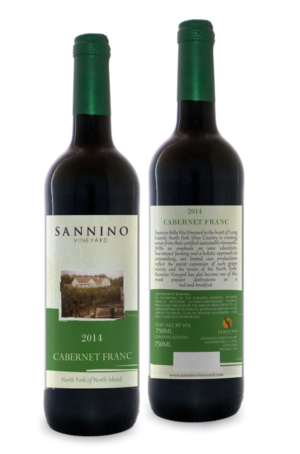 update US wine label for family owned NY vineyard with Italian heritage | Diseño de Empaque por 55rova
