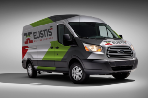Design de Logo par Drago pour Eustis Roofing  | Design : #17802539