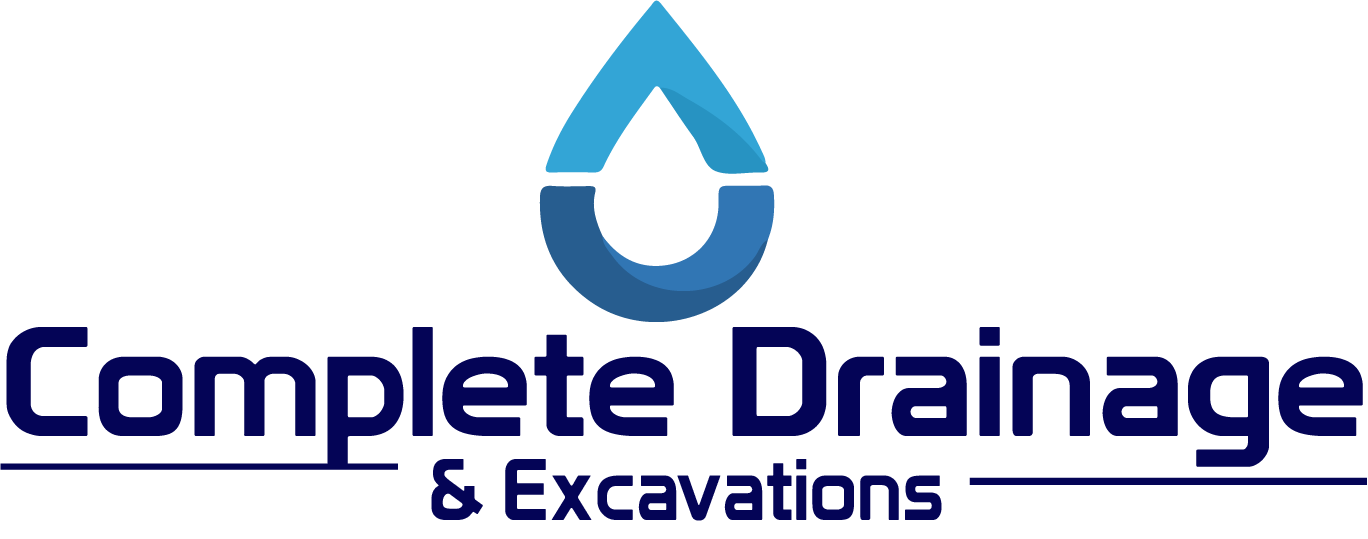 Design de Logo par Grebowiec Peter pour Complete Drainage & Excavations | Design #17990217