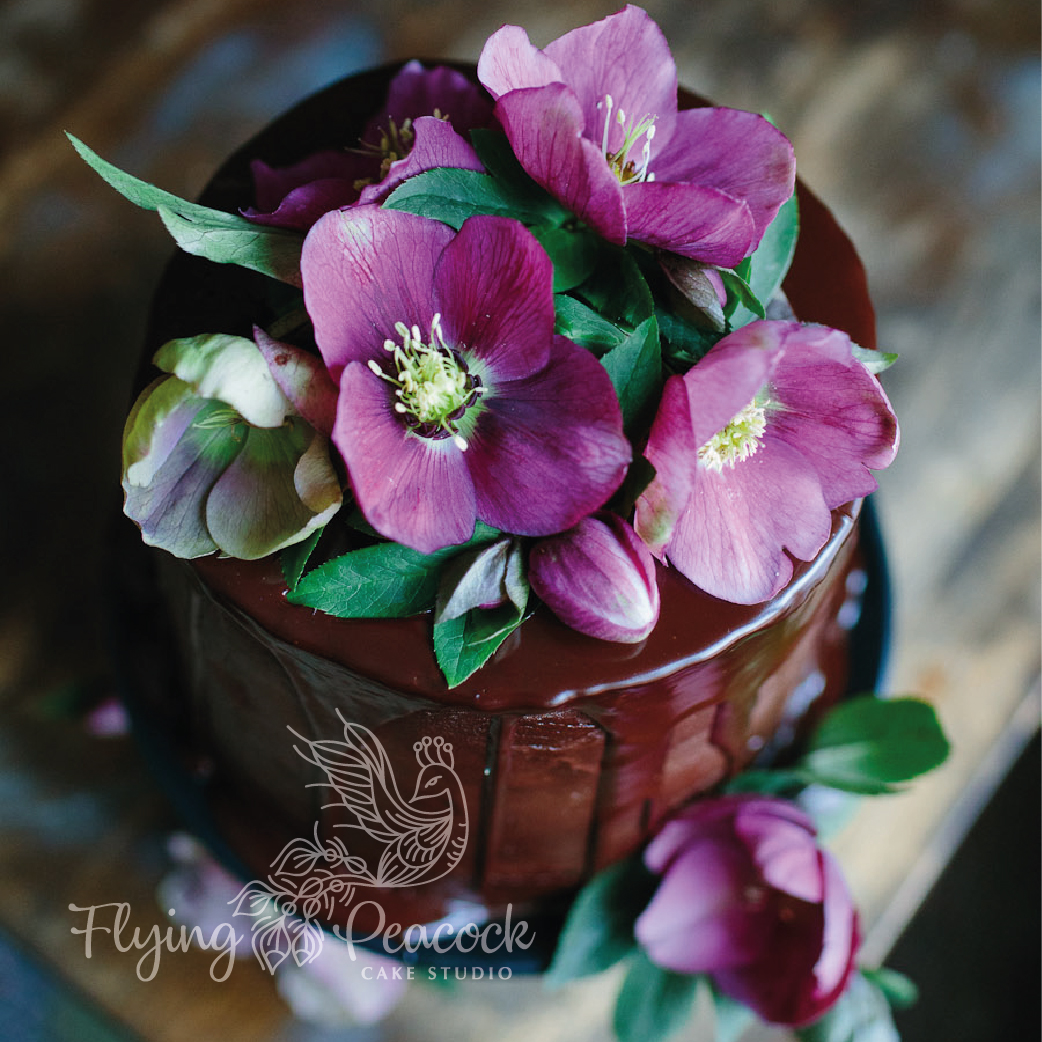 Design de Logo par Irina Makedonska pour The Flying Peacock Cake Studio | Design #18190191