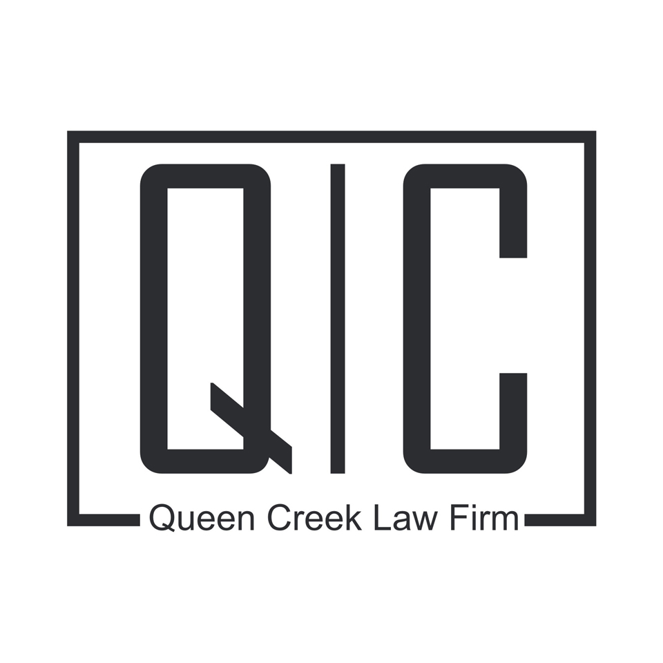 Design de Logo par Arta Moro pour Queen Creek Law Firm | Design #18255537