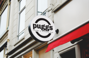 Puggs - Main Heading      Parma and Burger Bar (under/over) | Diseño de Logo por GLDesigns