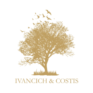 Diseño de Logo por Suwaji Suwaji para Ivancich & Costis, LLP | Diseño #18541011