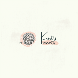Diseño de Logo por WILD FOX Desing Studio para Kristy meets | Diseño: #19058777