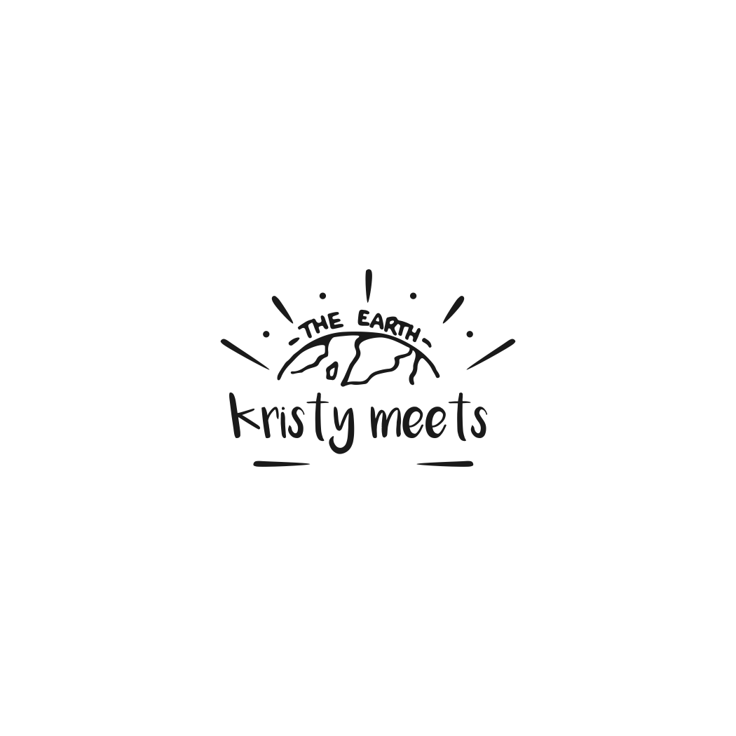 Logo Design by Lunaris atelier for Kristy meets | Design #18919890