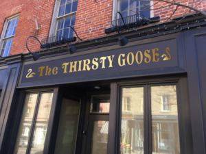 ‘The Thirsty Goose’ needs a storefront sign | Signage Design by Maestroto