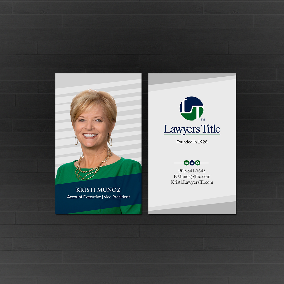 Visitenkarten-Design von Creations Box 2015 für Lawyers Title Insurance | Design #18961089
