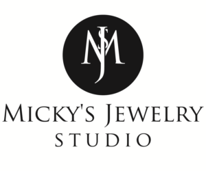 Diseño de Logo por Graphics Ninja para Micky's Jewelry Studio | Diseño: #18962775