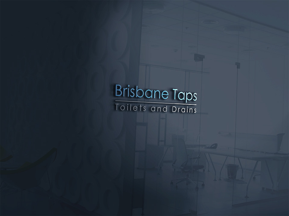 Design de Logo par skyDesignbox pour McReaddie Services | Design #19192980