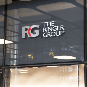 Diseño de Logo por Pia Ceccarelli  para The Ringer Group | Diseño: #19184248