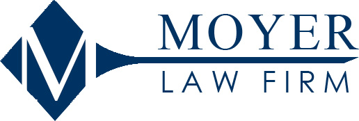 Design de Logo par SomeVivian pour Moyer Law Firm | Design #19249178
