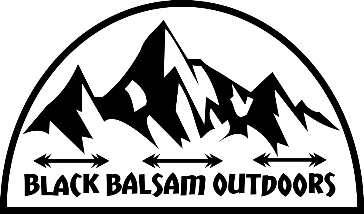 Logo-Design von Annisa14 für Mountain Crossings | Design #19335706