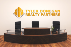 Diseño de Logo por gfxtigers para Tyler-Donegan-Duncan Real Estate Services | Diseño: #19532818