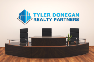 Diseño de Logo por gfxtigers para Tyler-Donegan-Duncan Real Estate Services | Diseño: #19534455