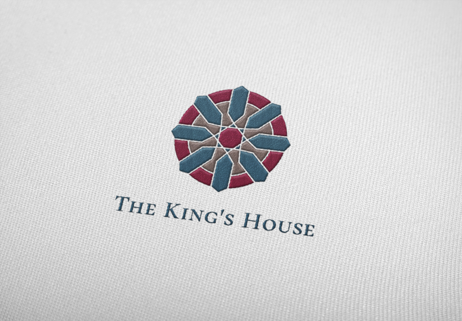 Logo-Design von Valentina Furnò für The King's House | Design #19555446