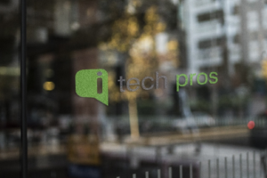 Logo Design by Francisco Lauande for this project | Design: #20205223