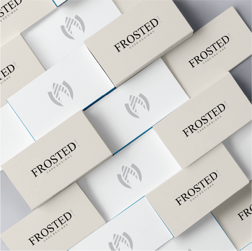 Diseño de Logo por ChicGraphix para Frosted! Cake Designs | Diseño #20618414