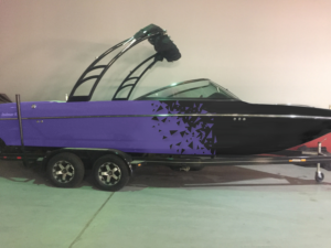graphics for a portion of a boat to be wraped  | Diseño de Rotulación de Vehículo por Azhoeck