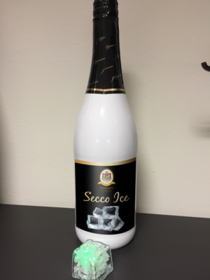 Gestaltung eines Vorderetiketts namens Ice Secco/ Bottle Label for a Sparkling Wine called Secco Ice | Label Design by Shark1