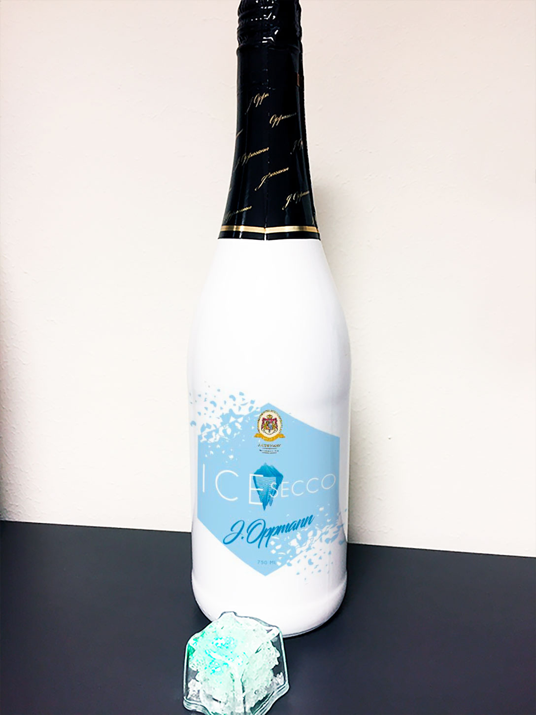 Label Design by Sarina.dsg for Sektkellerei J.Oppmann AG | Design #20907887