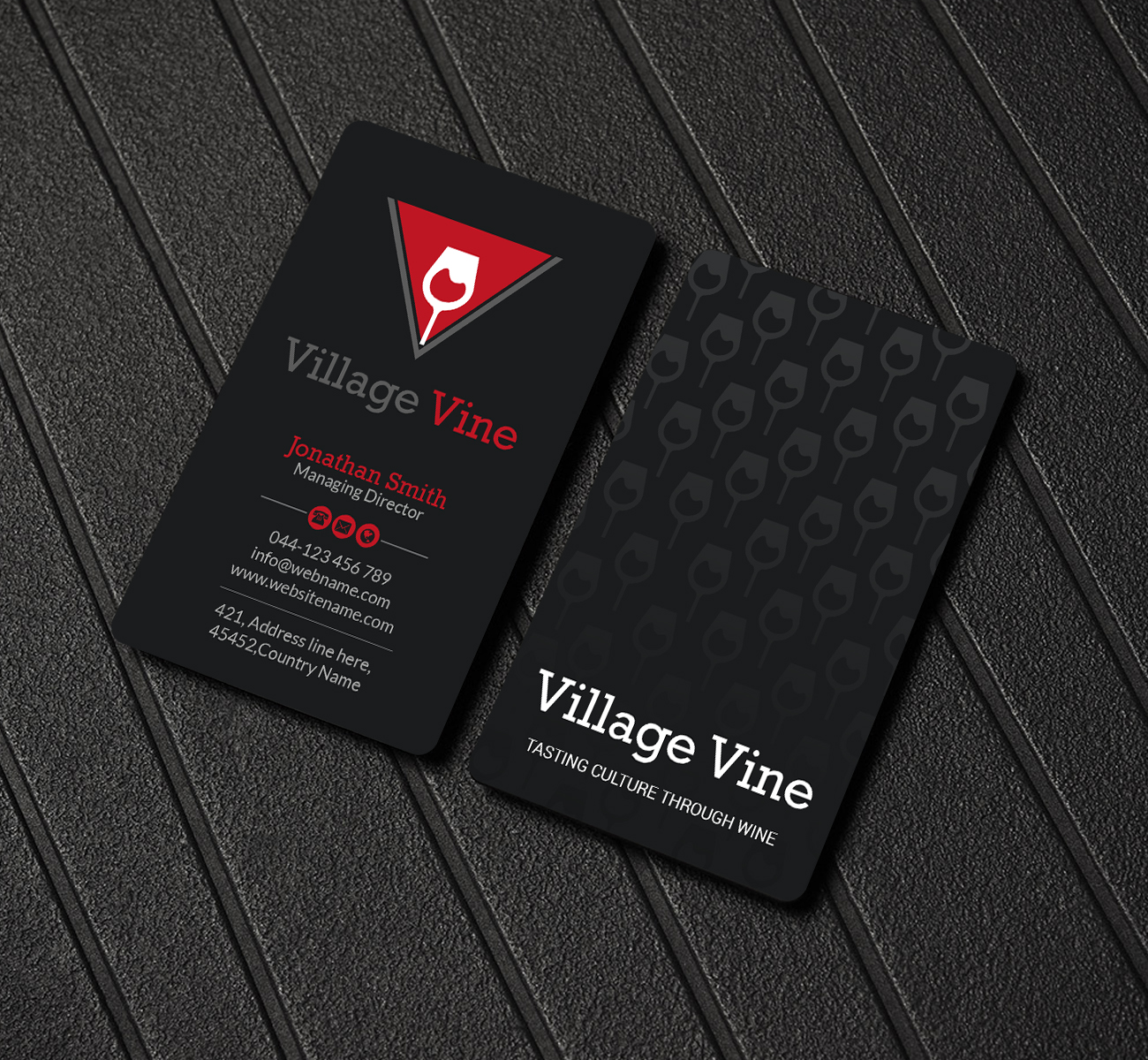 Design de Carte de Visite par Creations Box 2015 pour Village Vine | Design #21094298