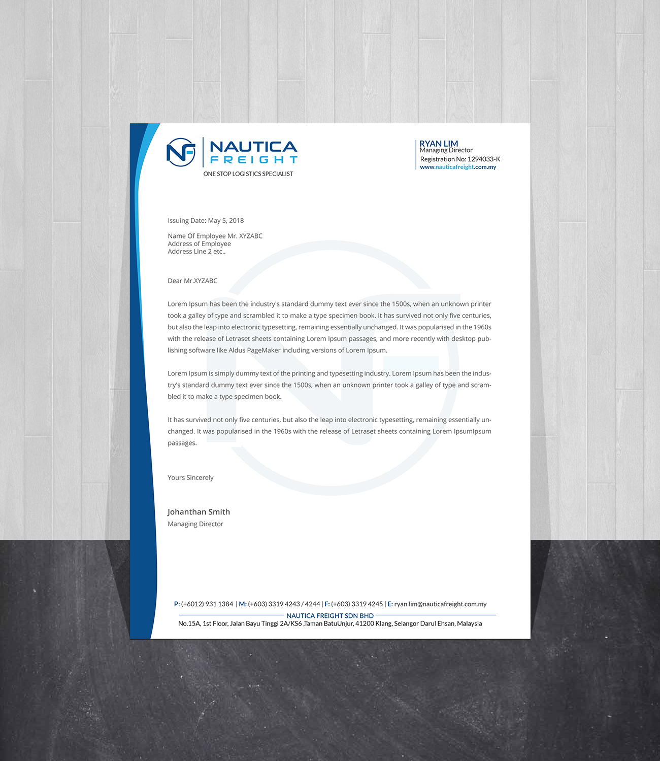 Business Card Design by Creations Box 2015 for Nautica Freight | Design #21113235