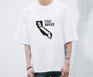 California Domino lover! Get ready for one of the best Cali Domino T shirt to every touch your  skin | Design de T-shirt par el_shekoo7