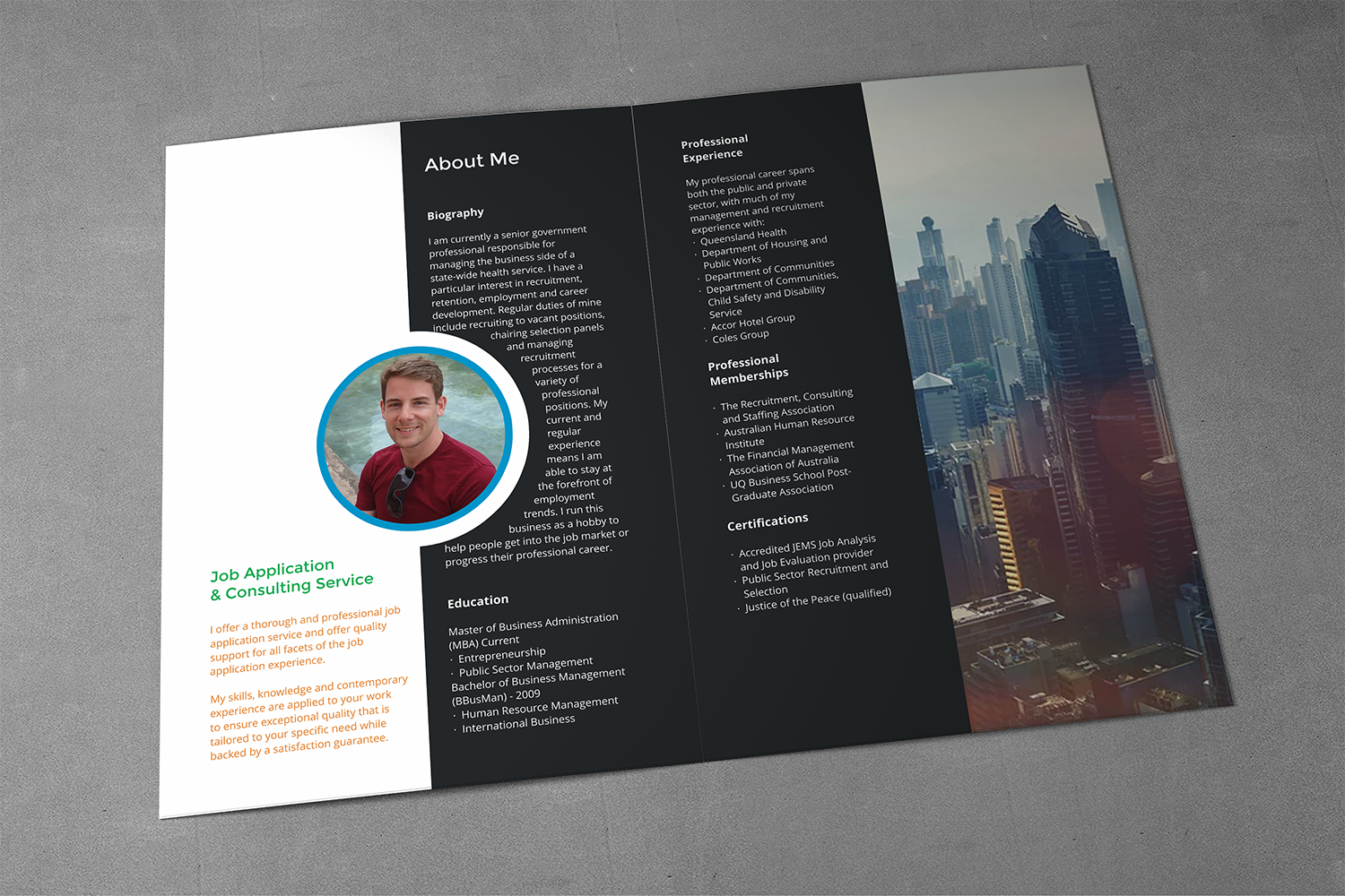 Catalogue Design by barinix for Resume Guru Australia | Design #21443054