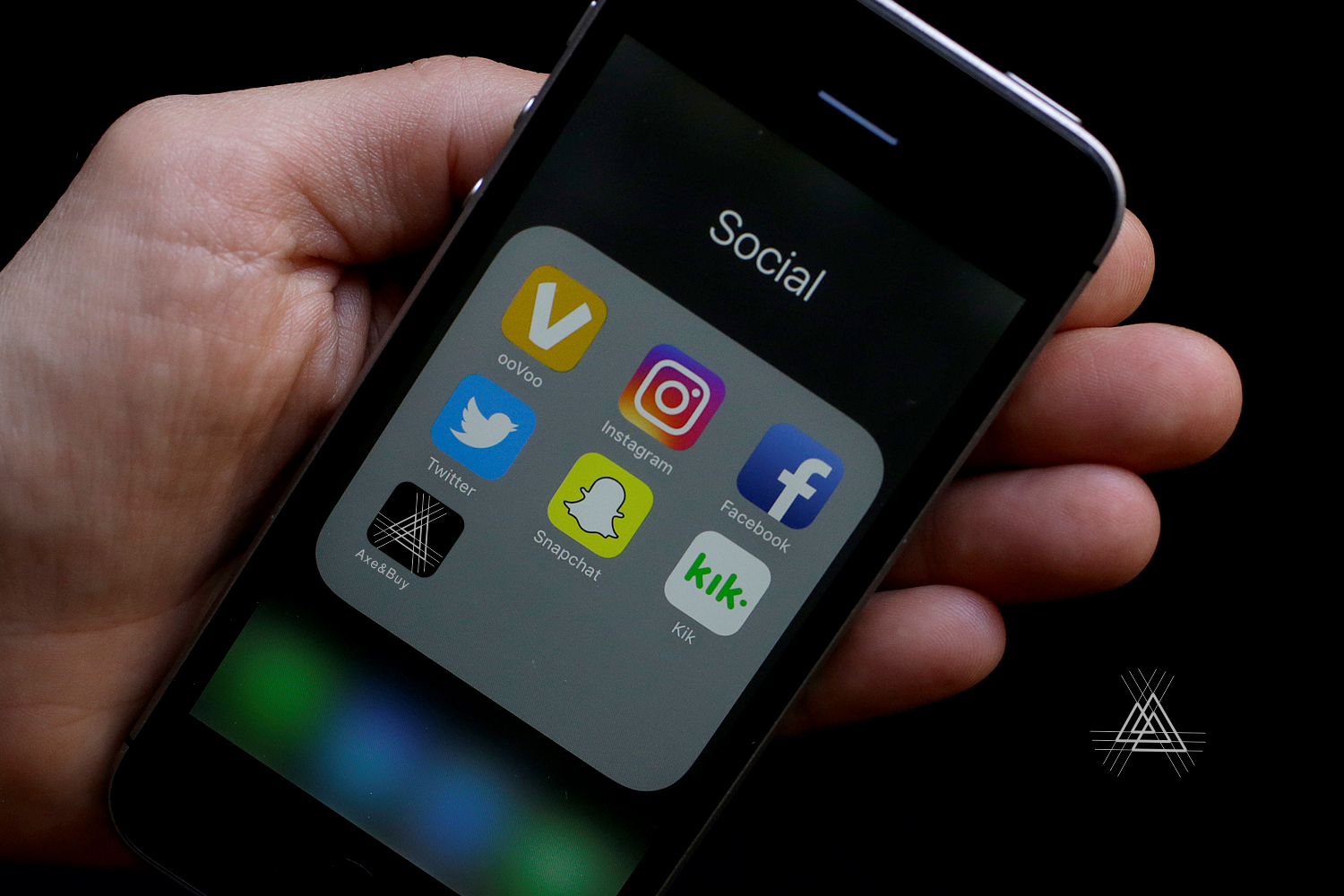 Logo Design by wati rivca villia 95 for this project | Design #21685480