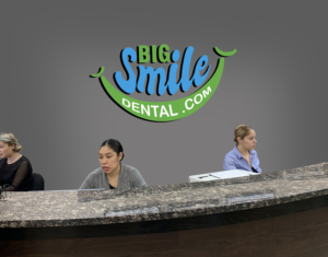 Schilder-Design von ALSADESIGN für Big Smile Dental | Design: #21663290