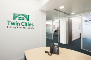 Diseño de Logo por Deziners Zone para Twin Cities Siding Professionals | Diseño: #21655174