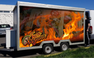 Diseño de Rotulación de Vehículo por Kira Graphics para este proyecto | Diseño: #21826161