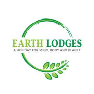 Essential “Earth Lodges” Optional (for example) “A holiday for mind, body and planet" | Logo-Design von anizonestudio