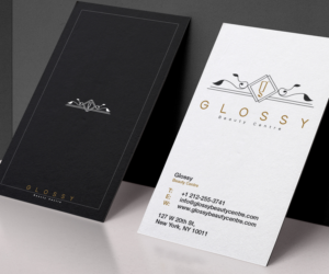 Glossy beauty centre, with a cool slogan you pick | Design de Logo par ChicD