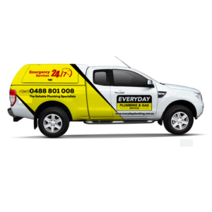 Plumbing Truck design, emergency plumbing vehicle | Diseño de Rotulación de Vehículo por Yoga Tri