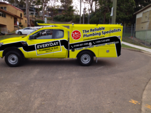 Car Wrap-Design von Wahyu 10 für Everyday plumbing and gas  | Design: #22350071