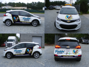 graphics for a white Chevrolet Bolt | Diseño Gráfico por DesignerGuide