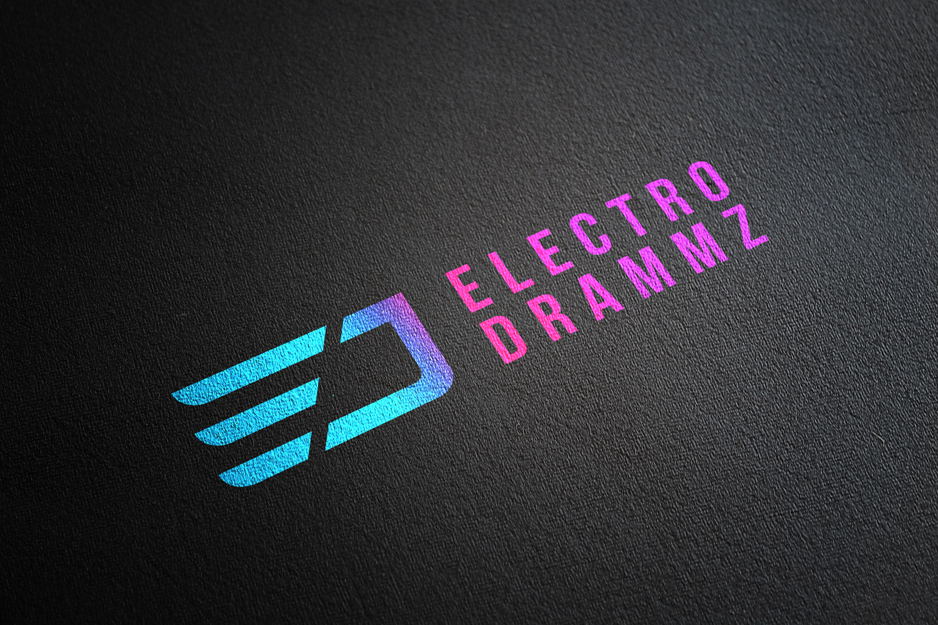 Design de Logo par Roman Designs pour Electro Drammz | Design #22514379