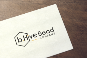 Logo-Design von CreativeBaba für b.Hive Bead Company | Design: #22645787