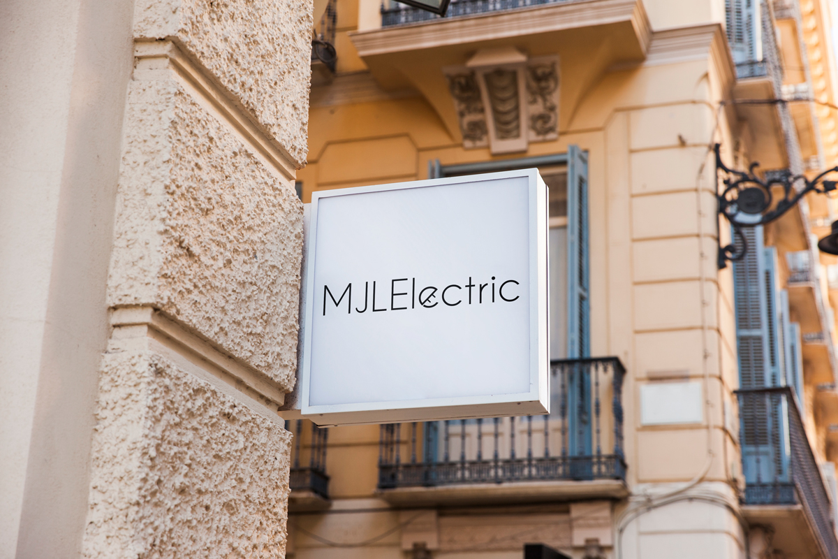 Diseño de Logo por Mr_Logo para MJL Electric | Diseño #22724186